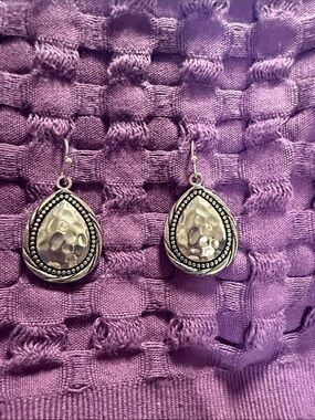 Silver Teardrop Hammered Drop Earrings - Women Jewelry